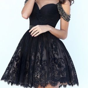 Black HOCO lace Sherri Hill! NWT, size 00